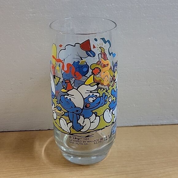 80's Smurf puzzle, glass, mug figures,2 dvd's, Book - Picture 9 of 16